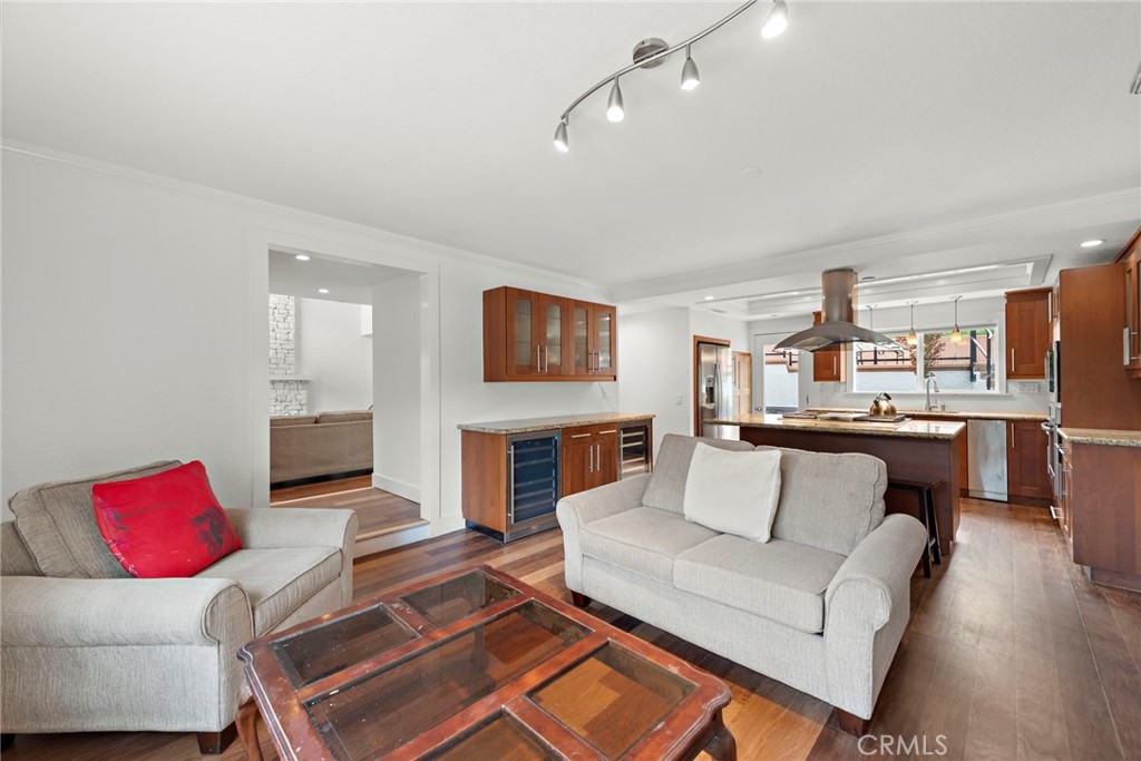 3105 Calle Quieto