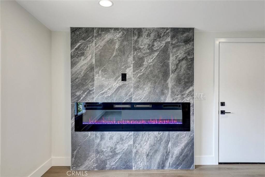 32742 Alipaz Street 23