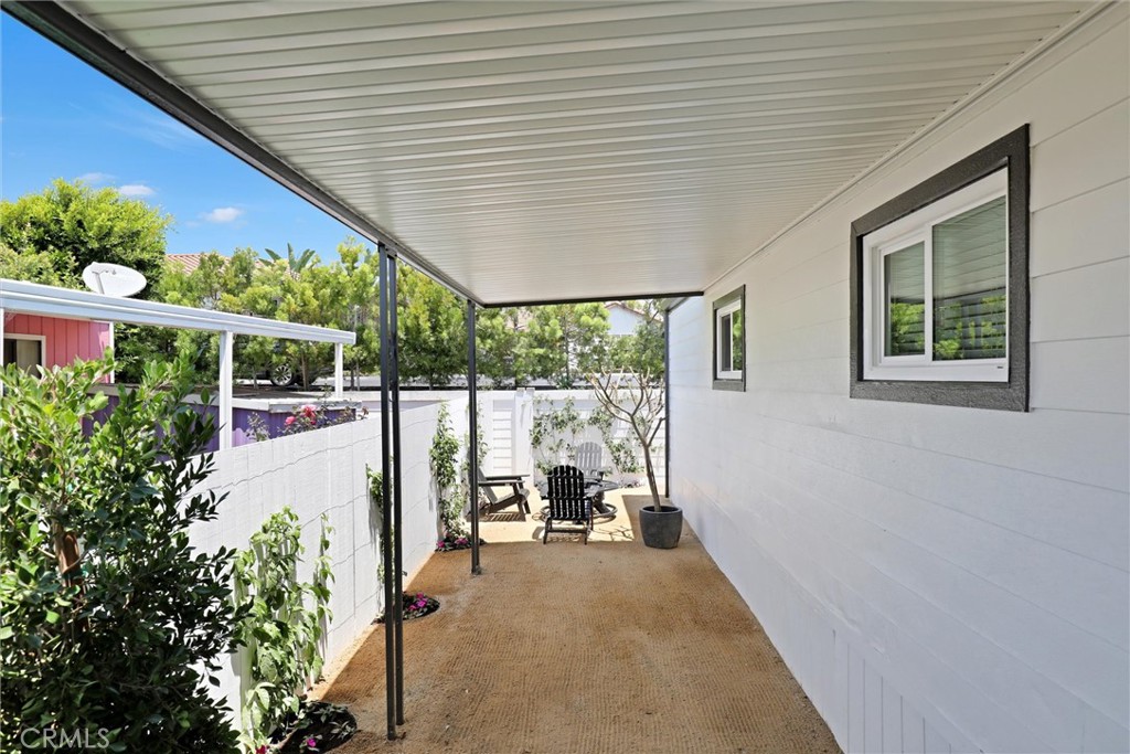 32742 Alipaz Street 23