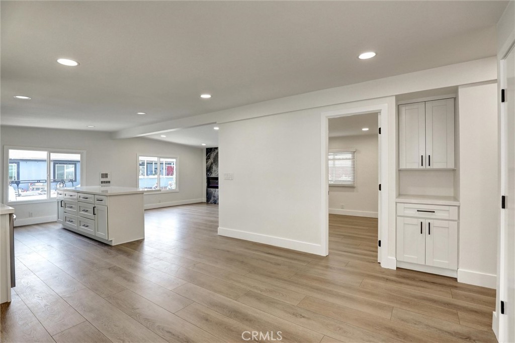 32742 Alipaz Street 23