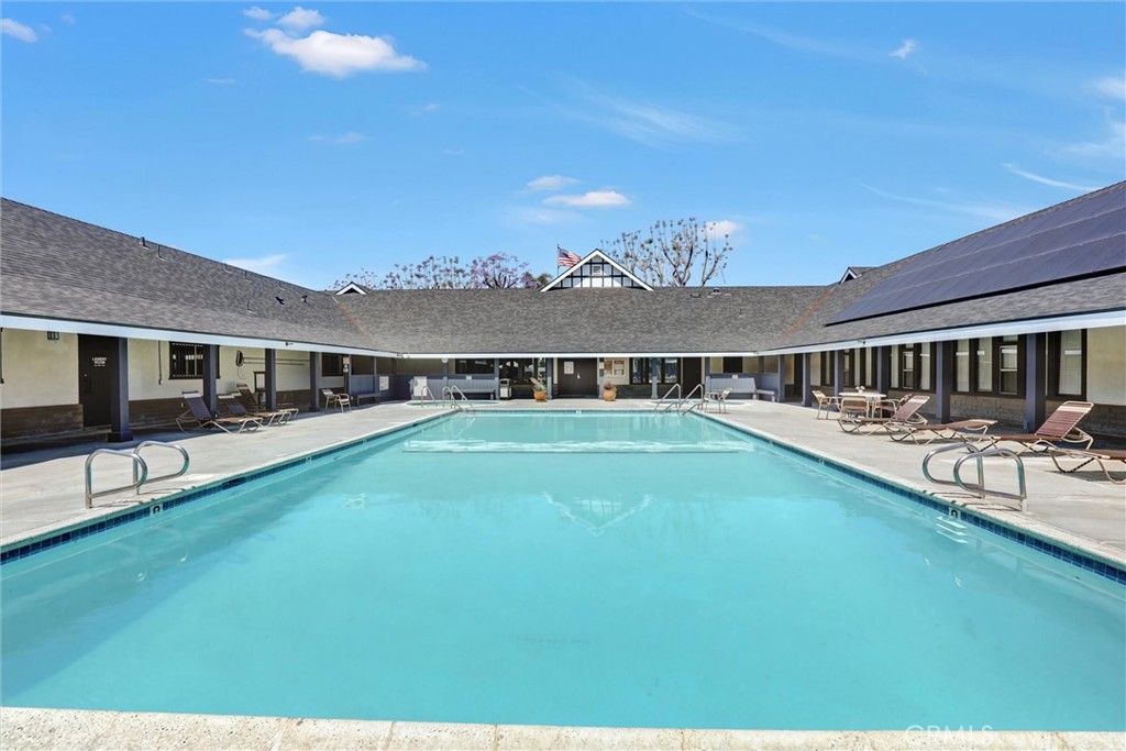 32742 Alipaz Street 23