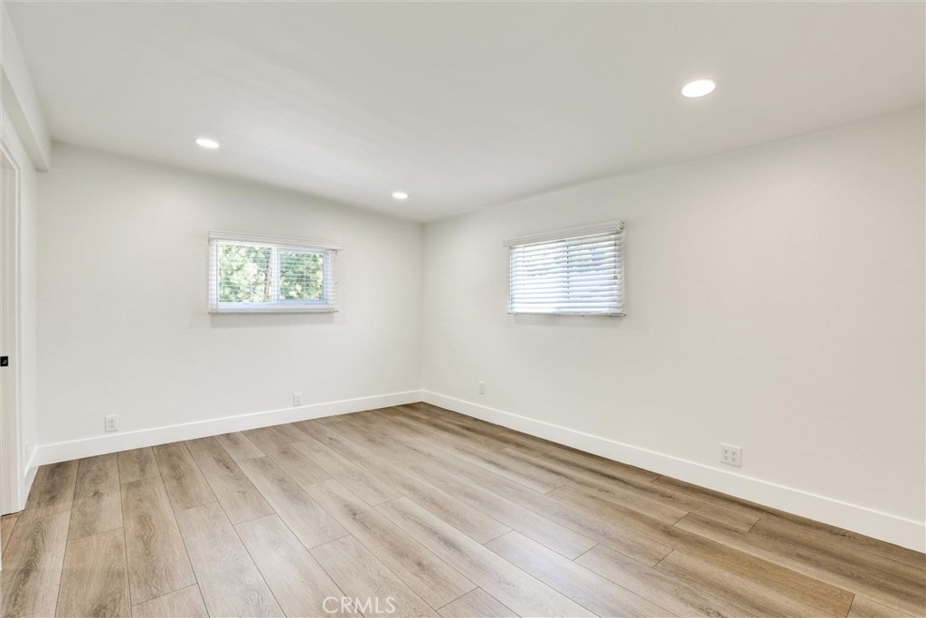 32742 Alipaz Street 23