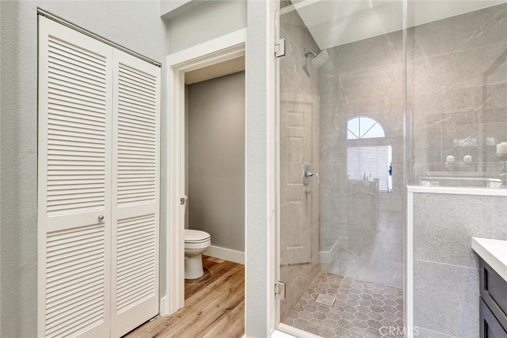 25072 Leucadia Street E