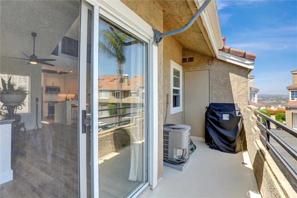 25072 Leucadia Street E