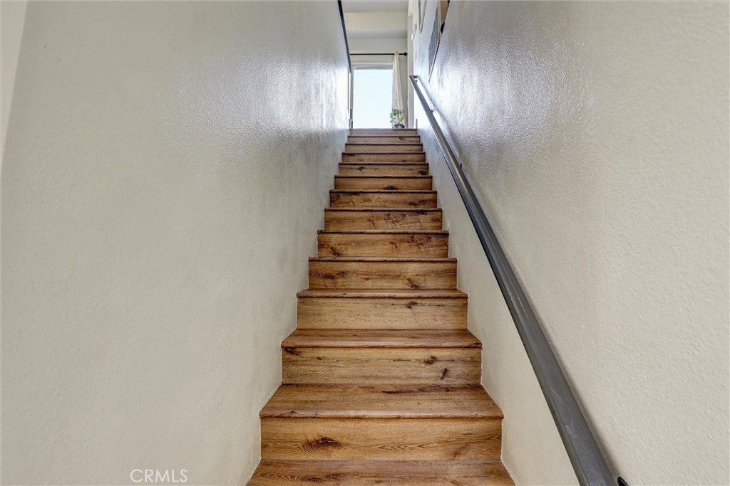 25072 Leucadia Street E