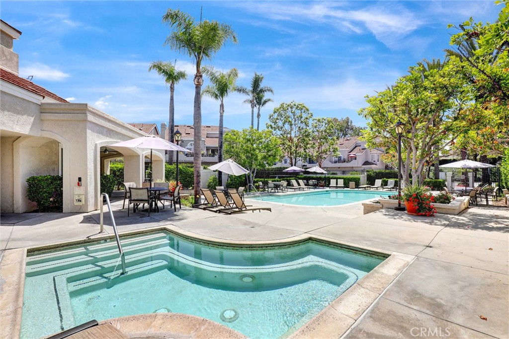 25072 Leucadia Street E