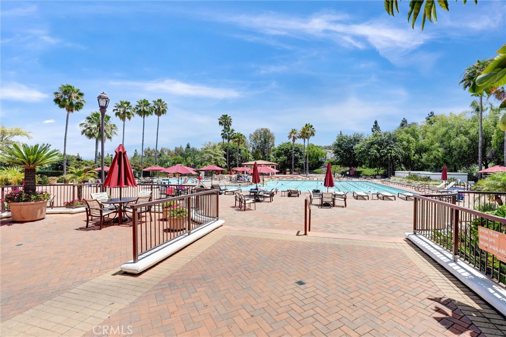 25072 Leucadia Street E