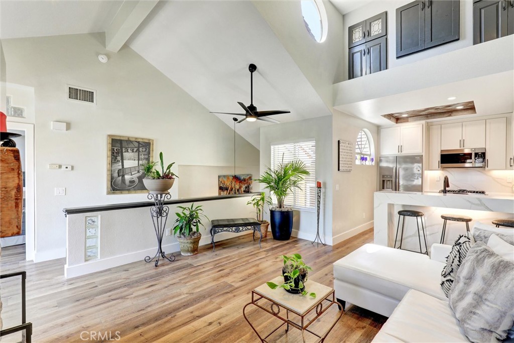 25072 Leucadia Street E