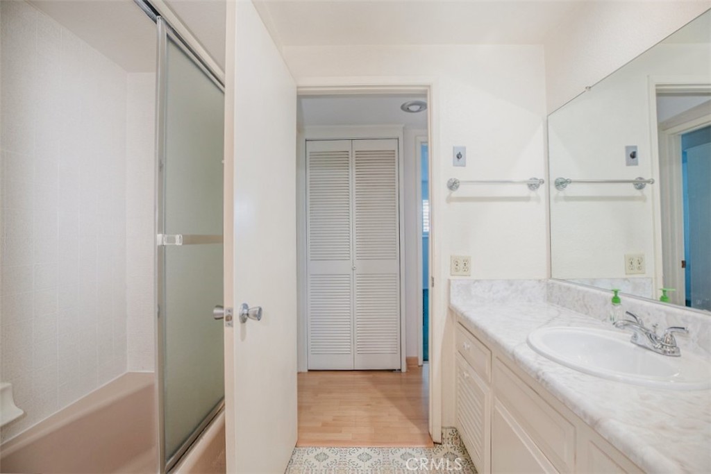 2184 #D Via Mariposa E. D