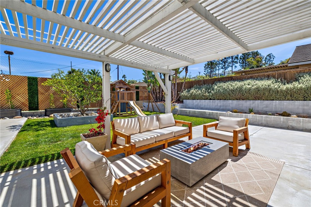 25392 Neptune Drive