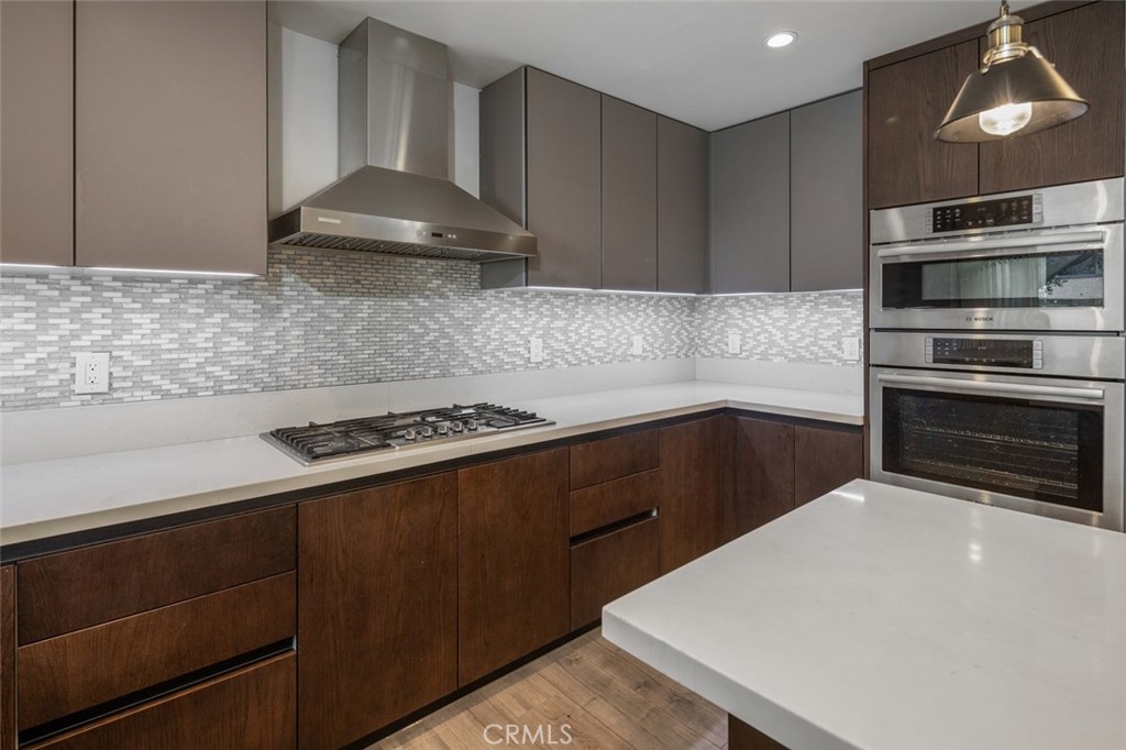 188 S Sierra Madre Boulevard 8