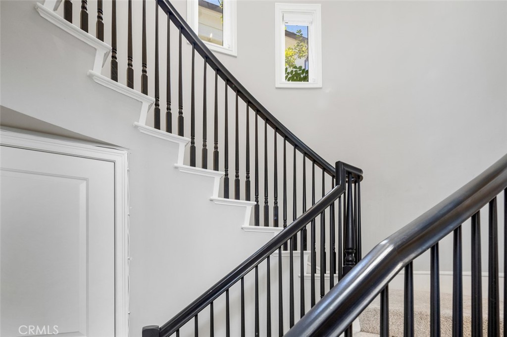 188 S Sierra Madre Boulevard 8