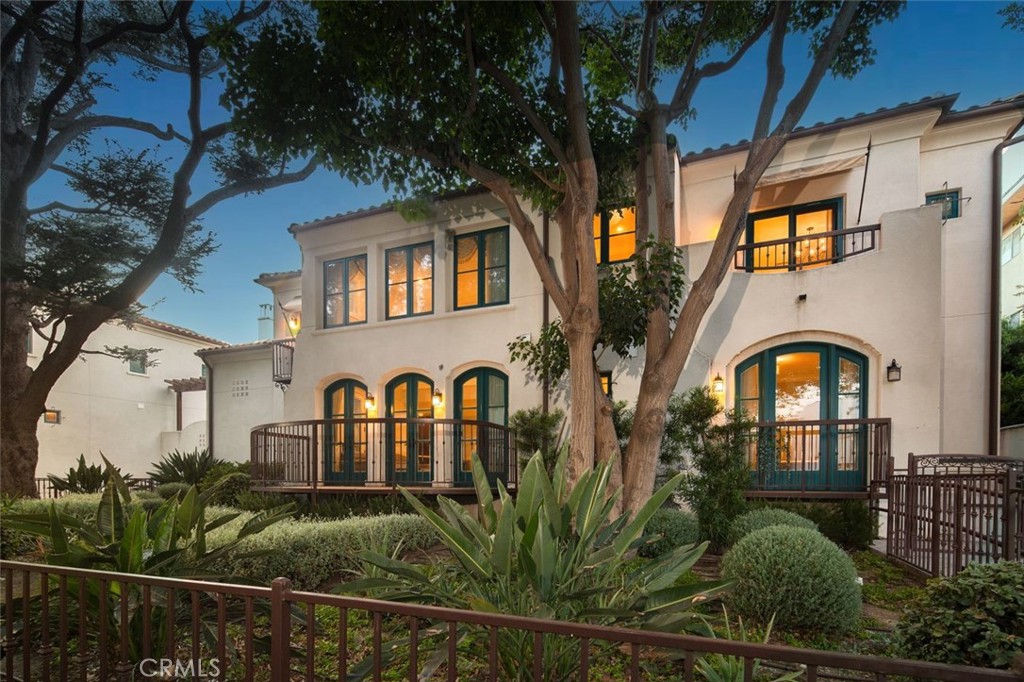 188 S Sierra Madre Boulevard 8