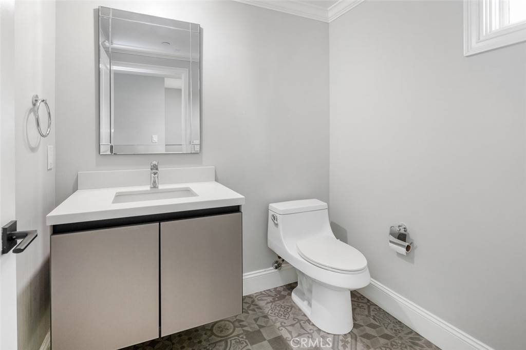 188 S Sierra Madre Boulevard 8