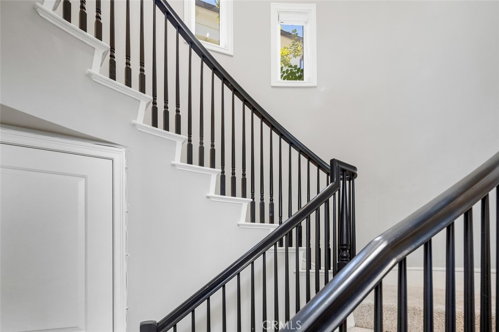 188 S Sierra Madre Boulevard 8