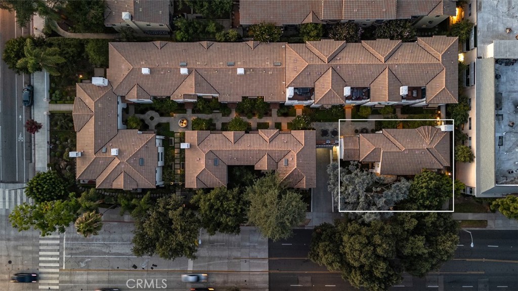 188 S Sierra Madre Boulevard 8