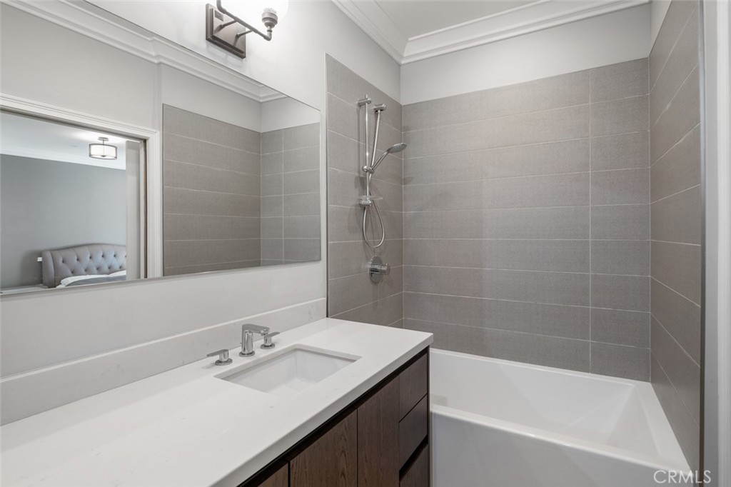 188 S Sierra Madre Boulevard 8