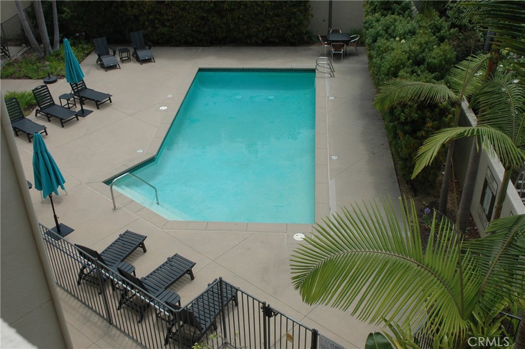 543 LAGUNA Drive