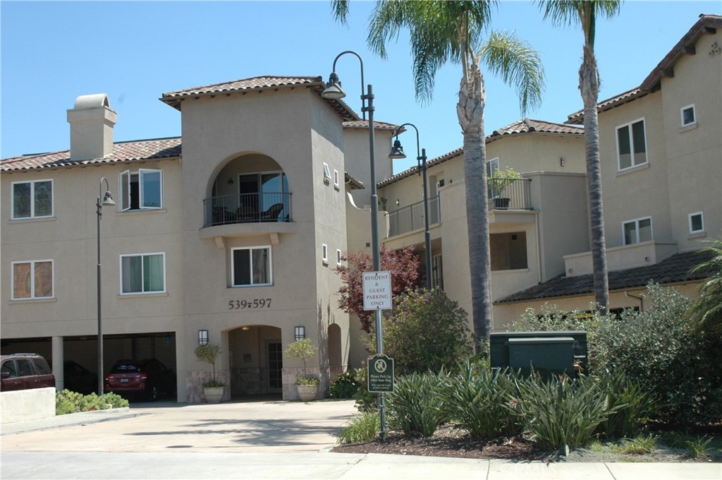 543 LAGUNA Drive