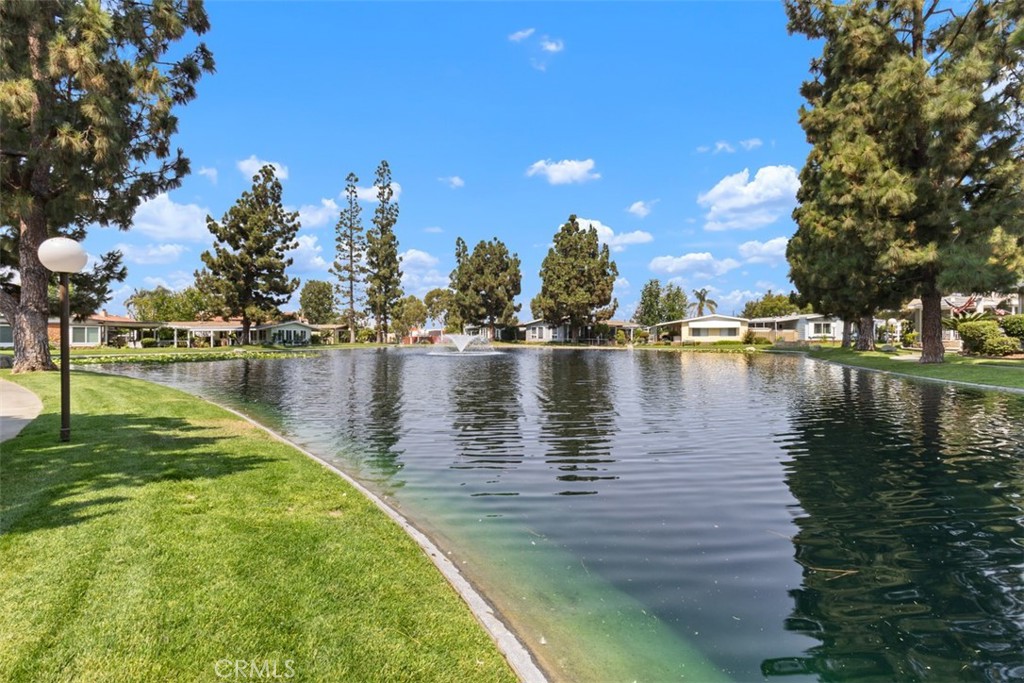 14000 Lake View Dr