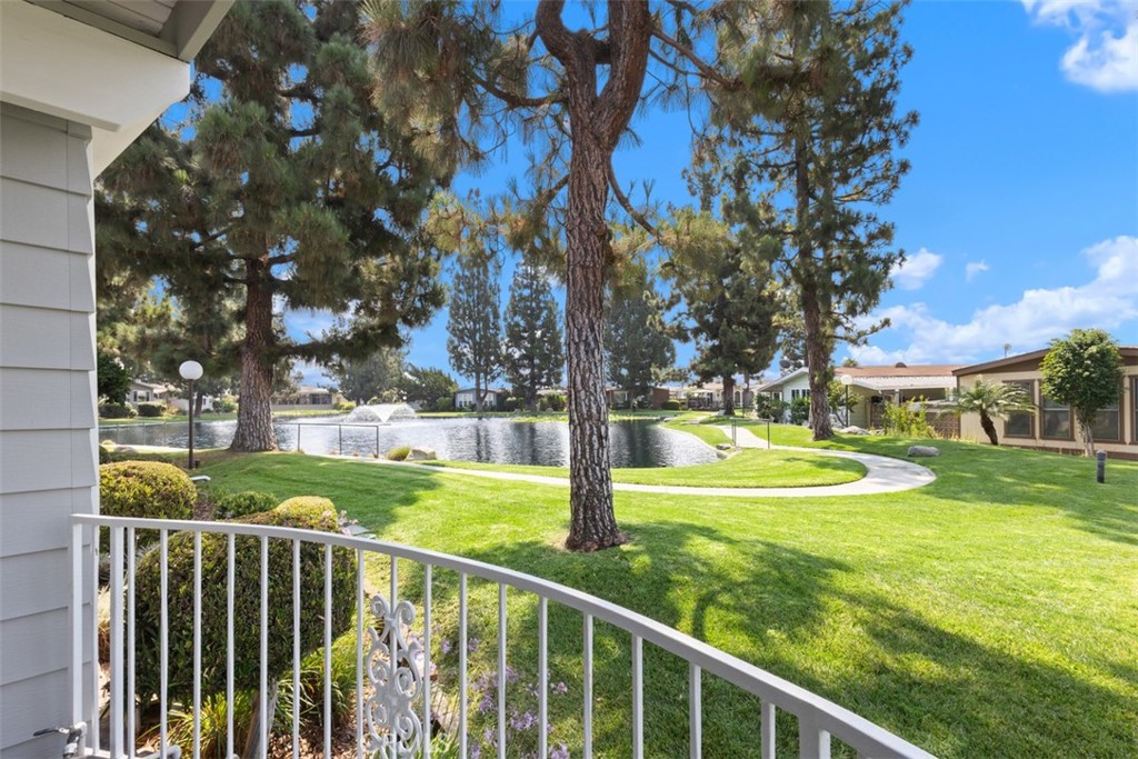 14000 Lake View Dr