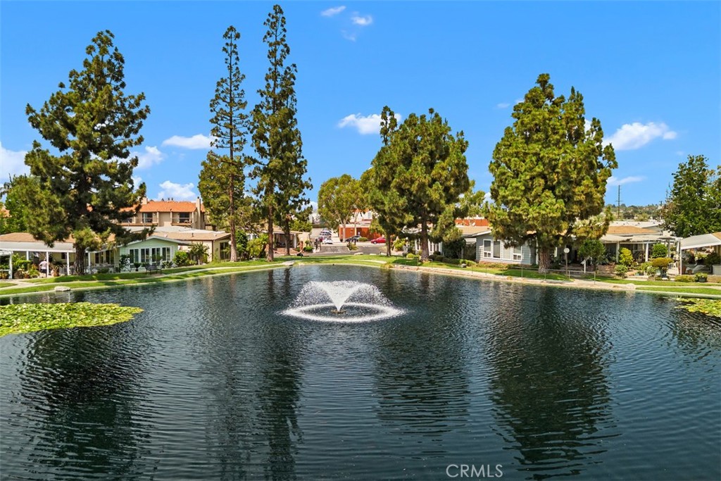 14000 Lake View Dr