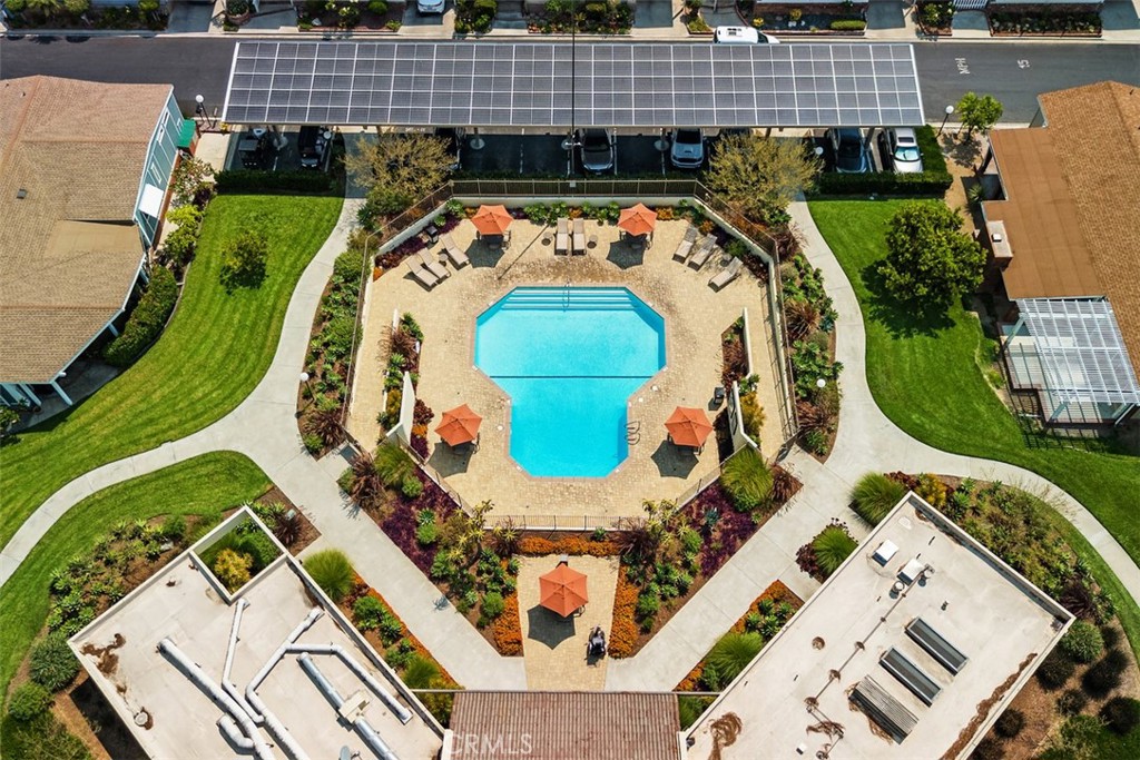 14000 Lake View Dr