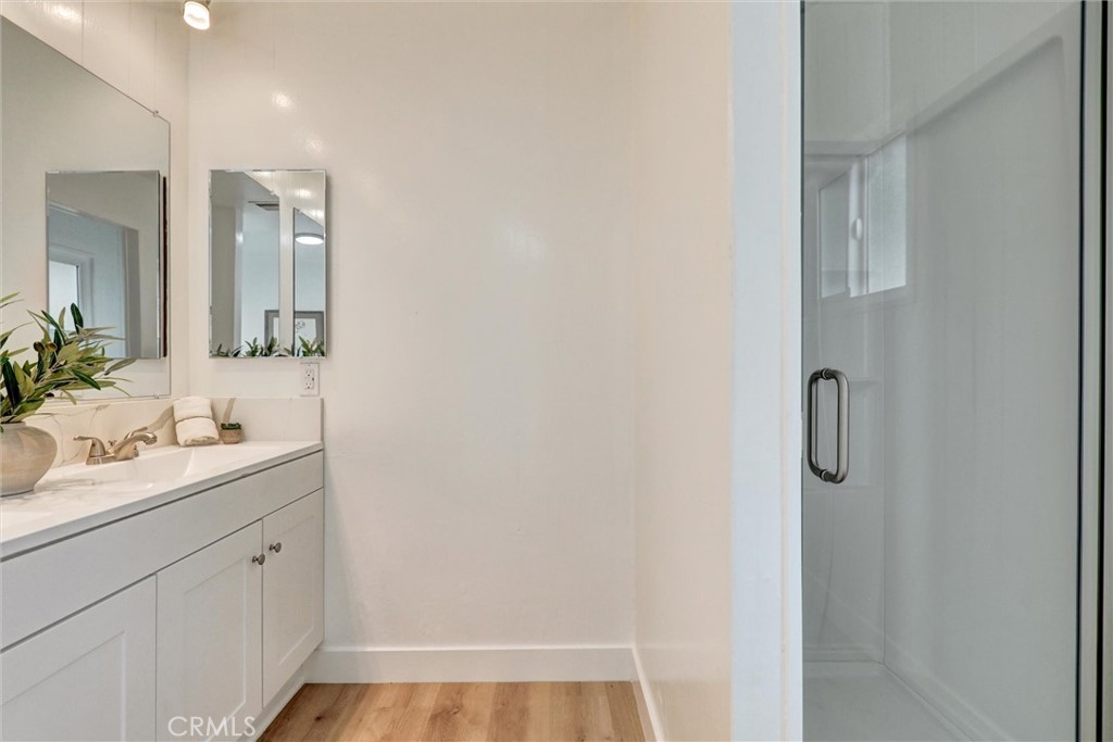 32742 Alipaz Street 94