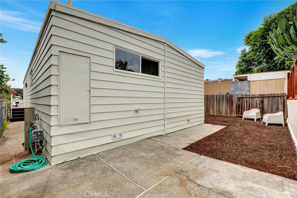 32742 Alipaz Street 94