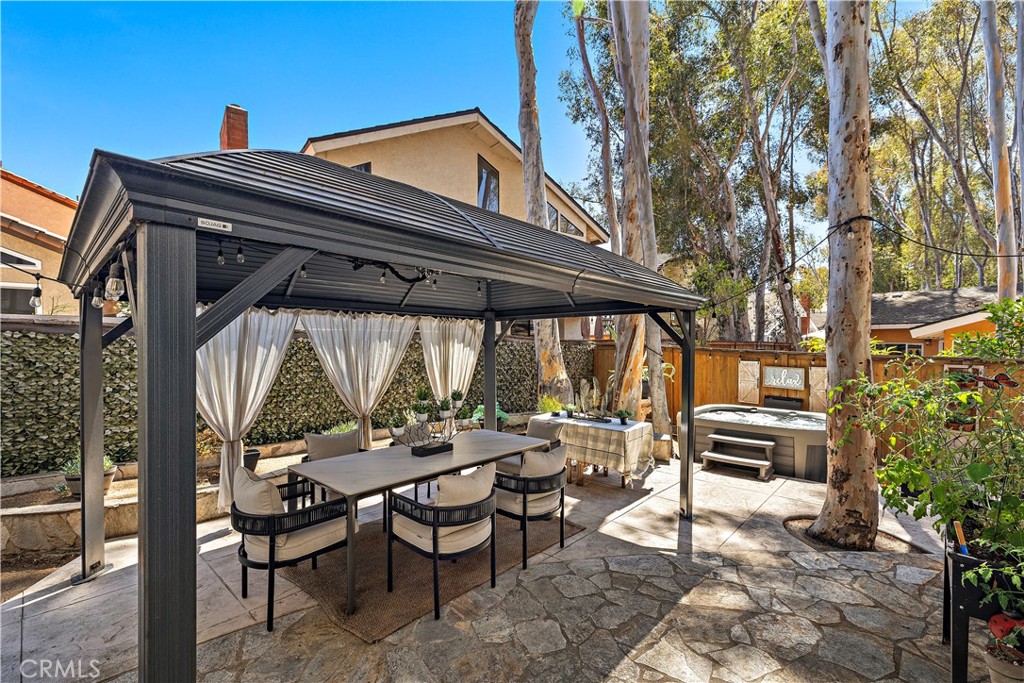 22556 Charwood Circle