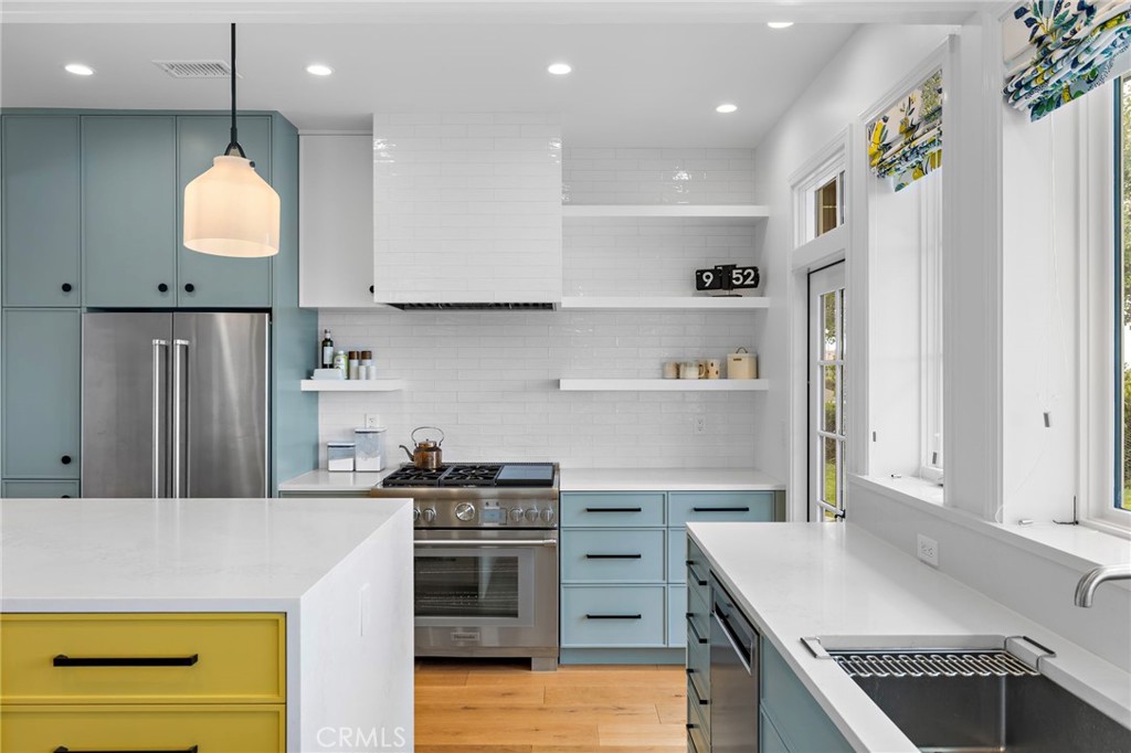 3007 Harbor View Drive