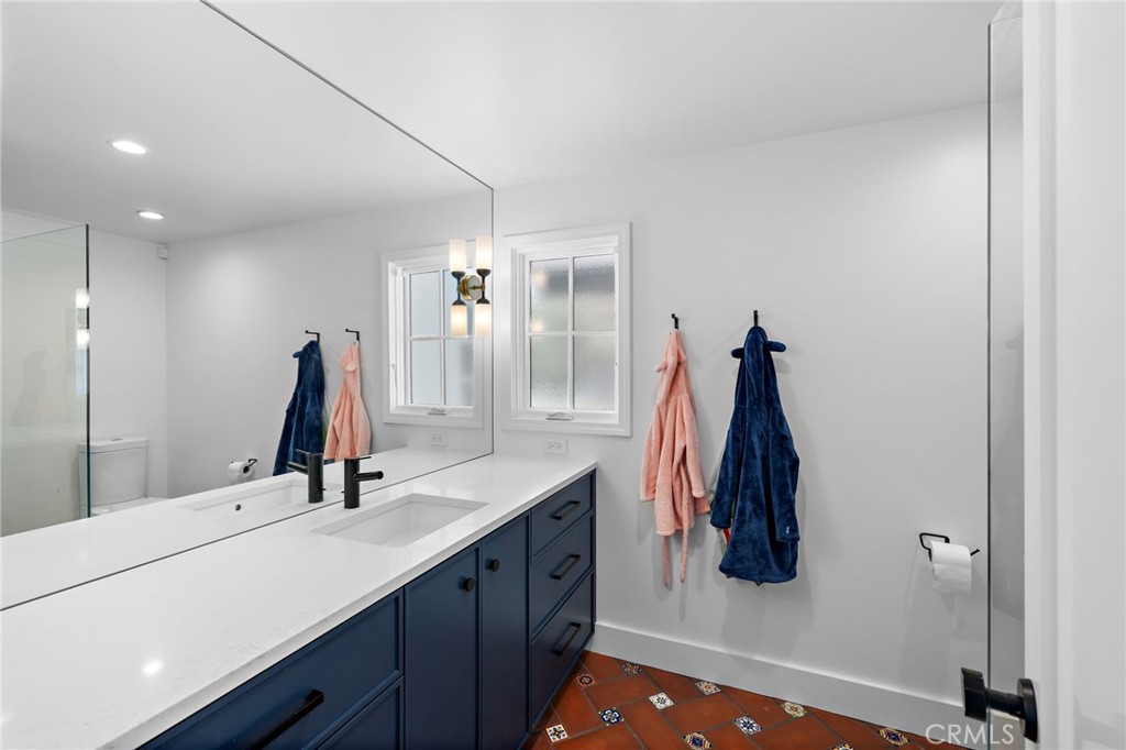 3007 Harbor View Drive