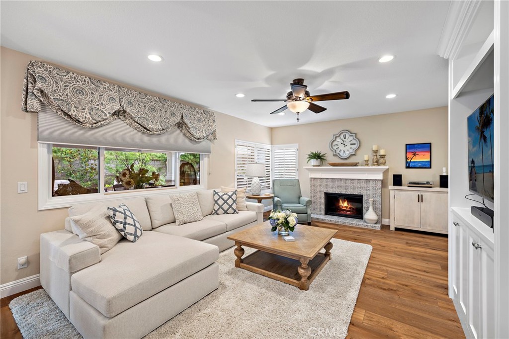 22202 Crystal Pond