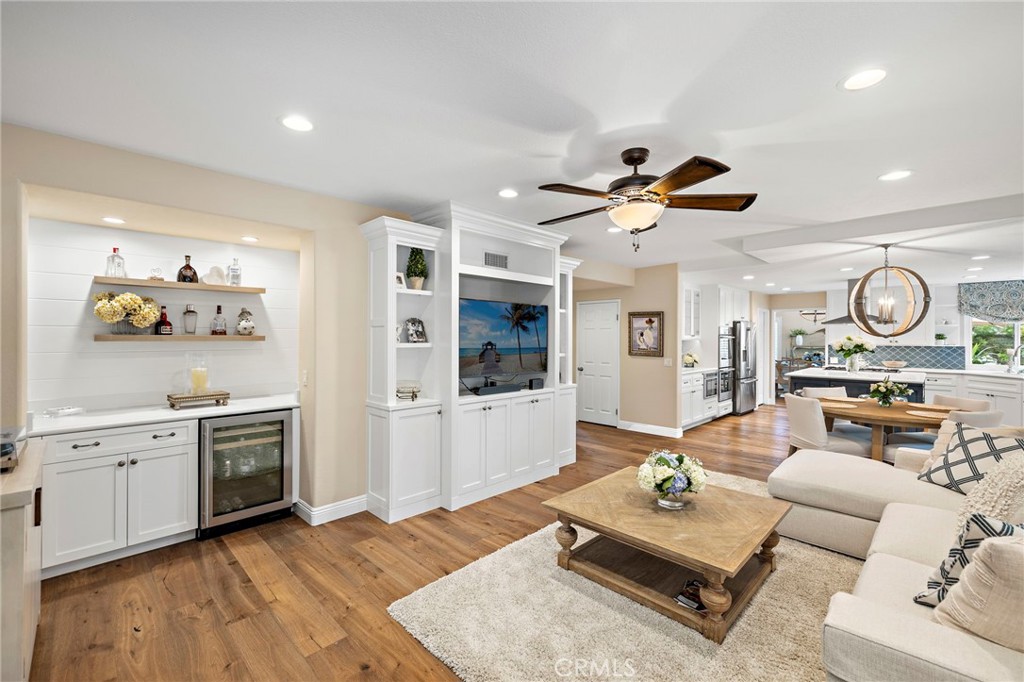 22202 Crystal Pond
