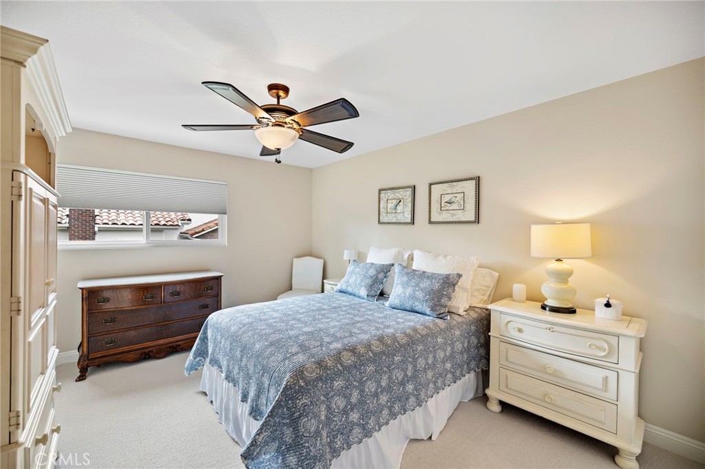 22202 Crystal Pond