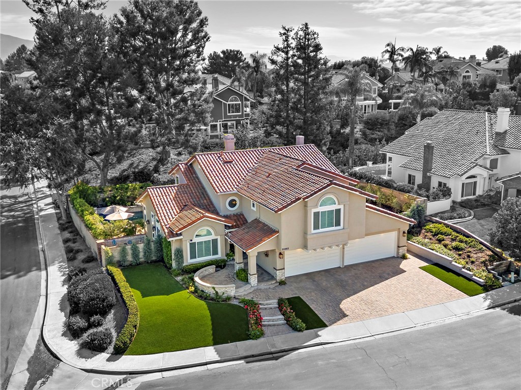 22202 Crystal Pond
