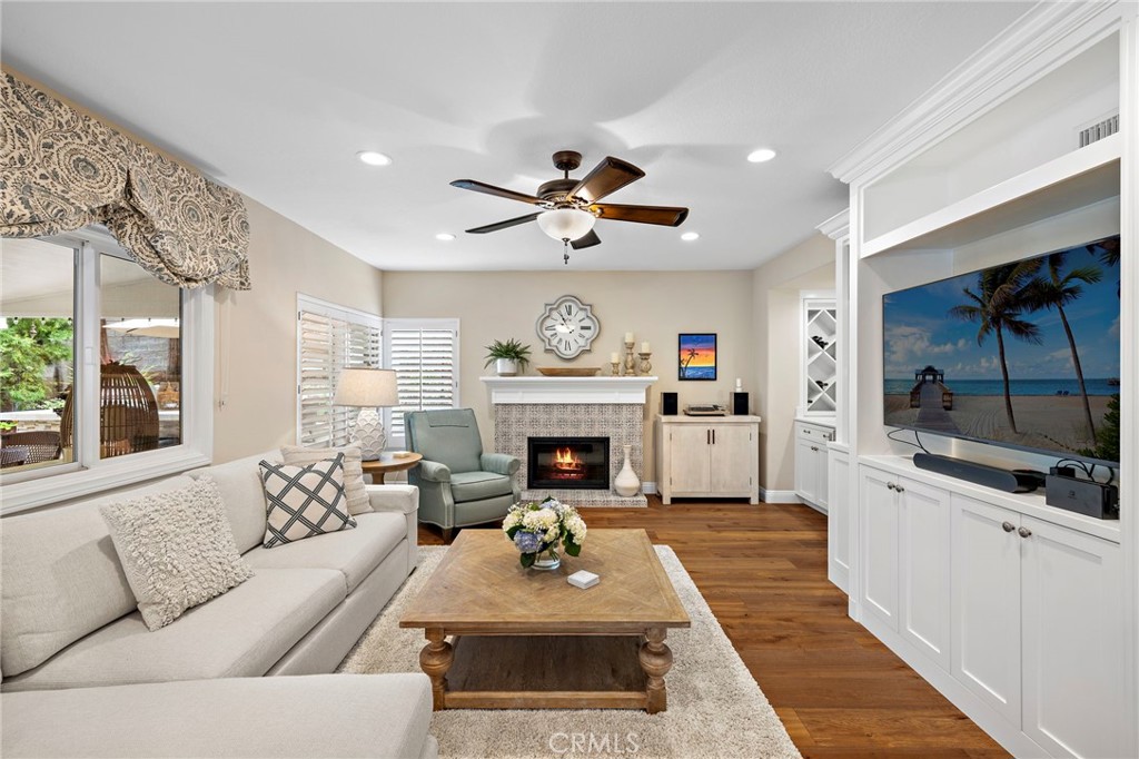 22202 Crystal Pond