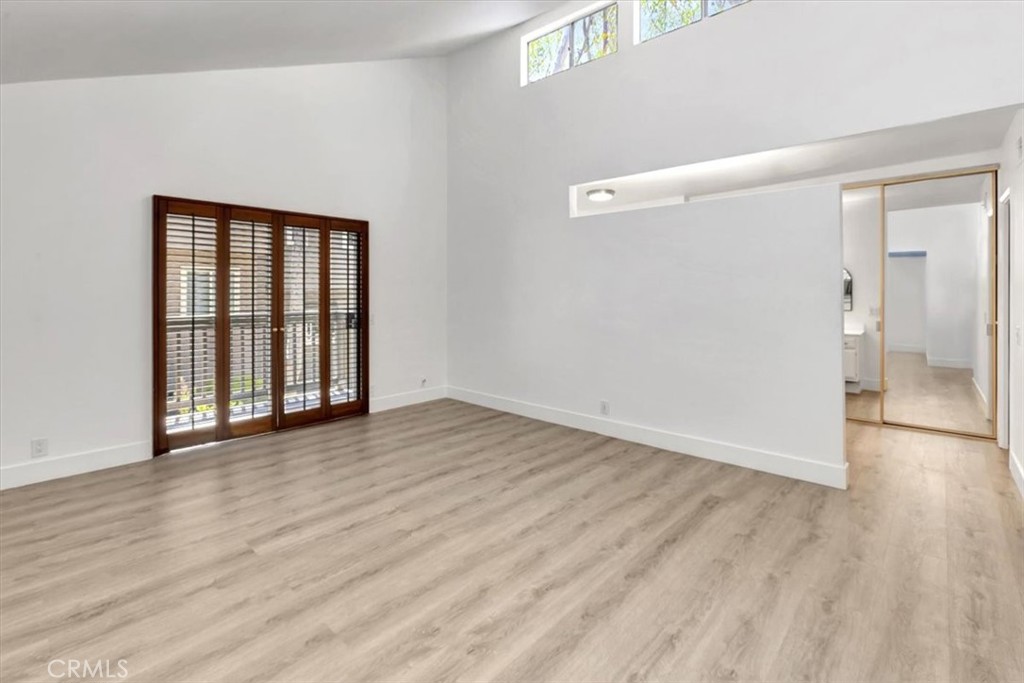 24946 Ravenswood