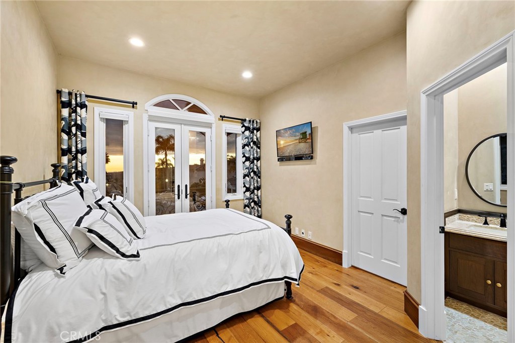 35 Emerald Glen