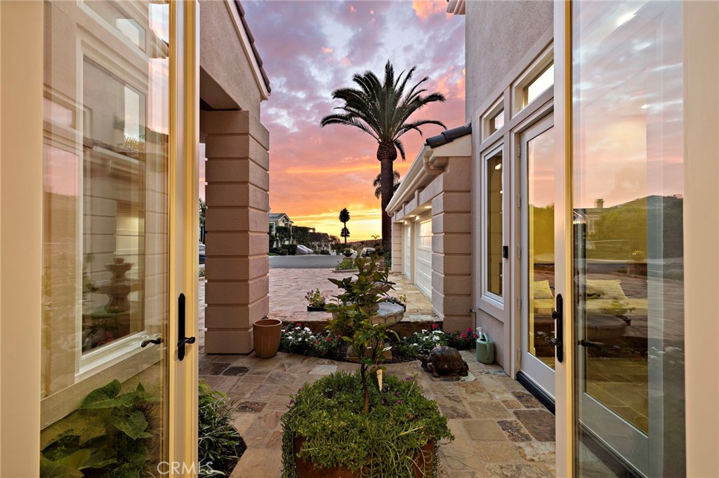 35 Emerald Glen