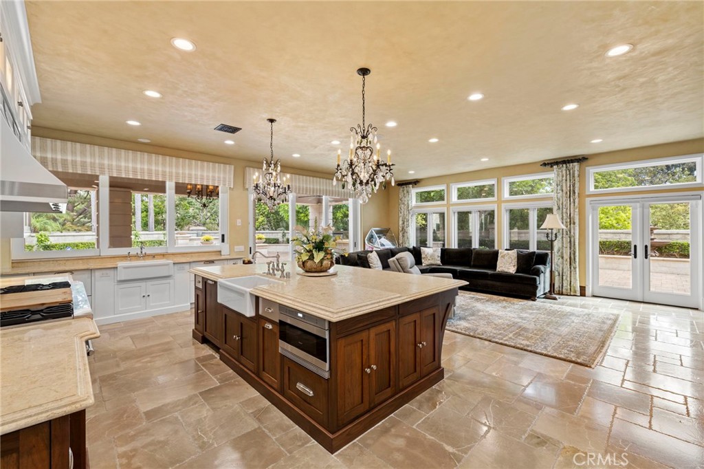 35 Emerald Glen