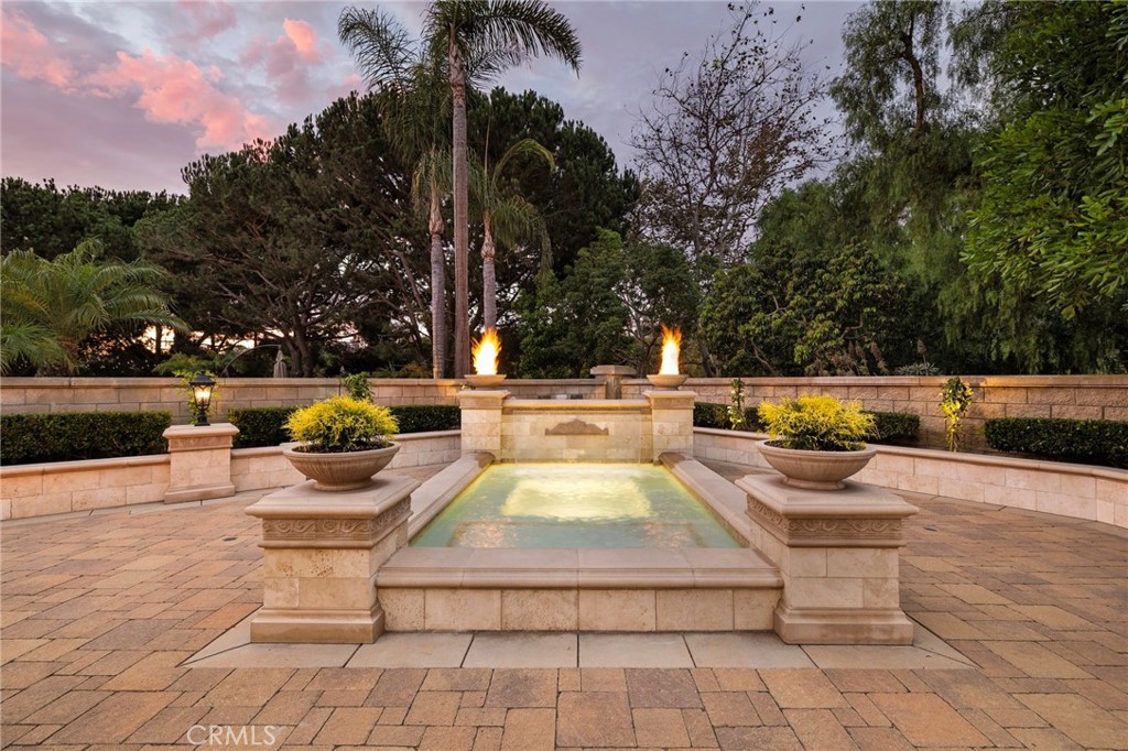 35 Emerald Glen