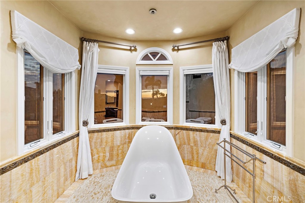 35 Emerald Glen