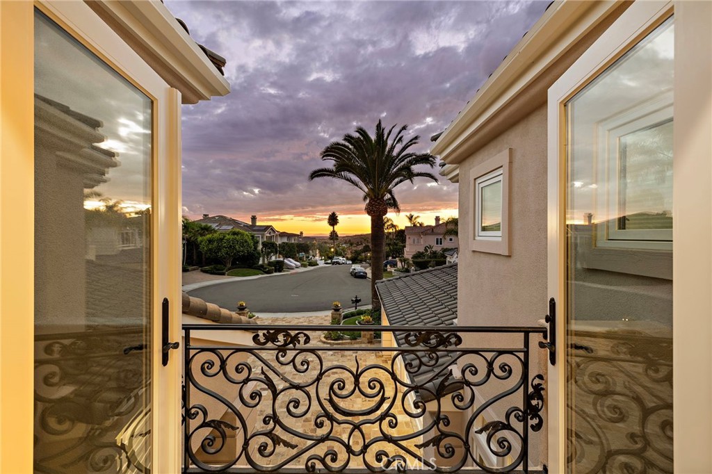 35 Emerald Glen