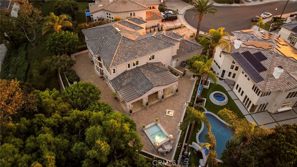 35 Emerald Glen