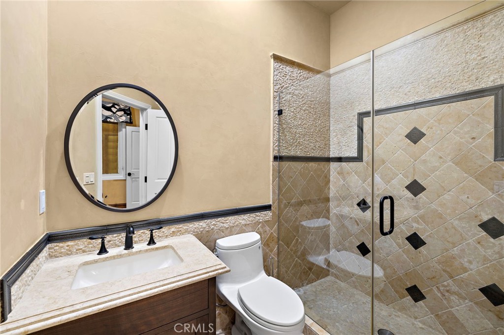 35 Emerald Glen
