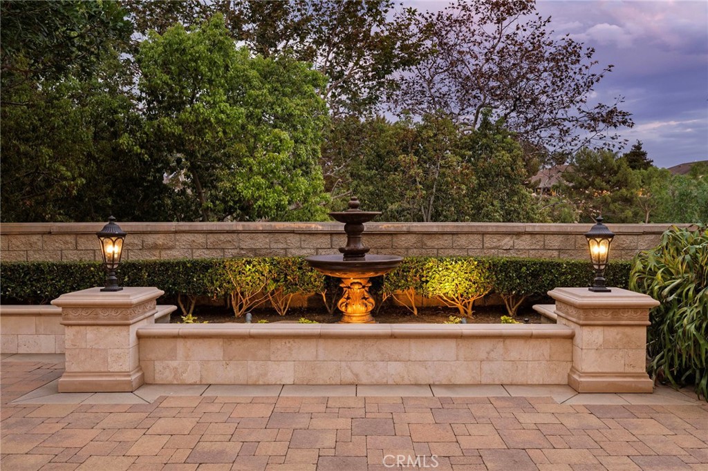 35 Emerald Glen