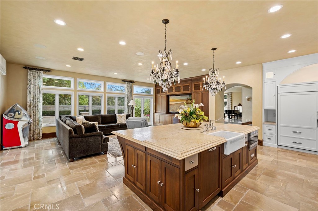 35 Emerald Glen