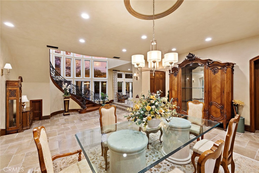 35 Emerald Glen
