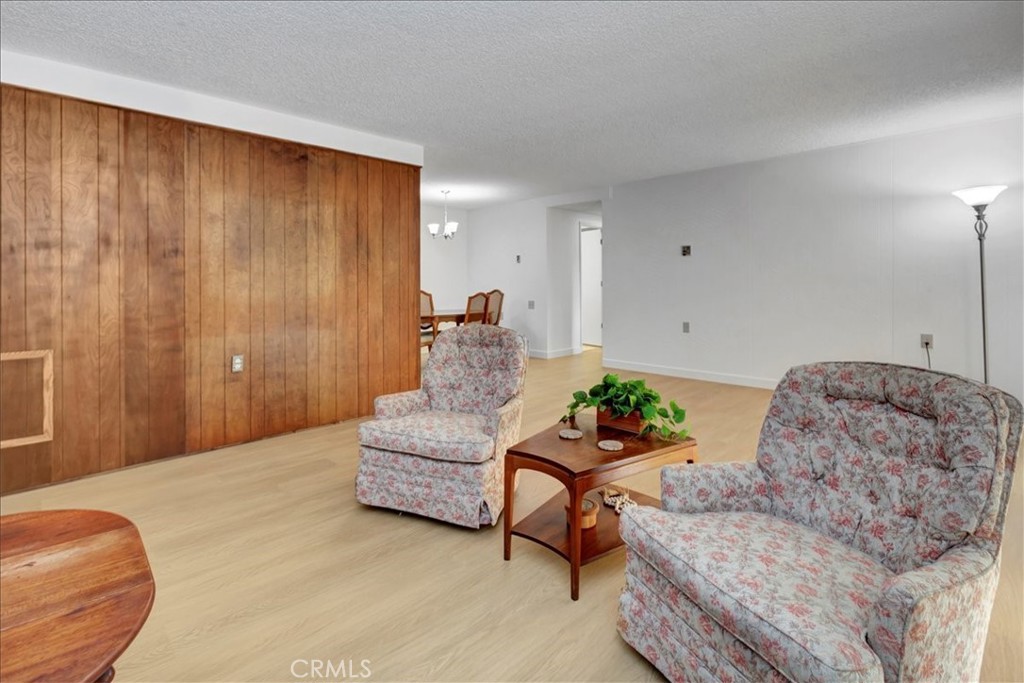 271 Avenida Sevilla O